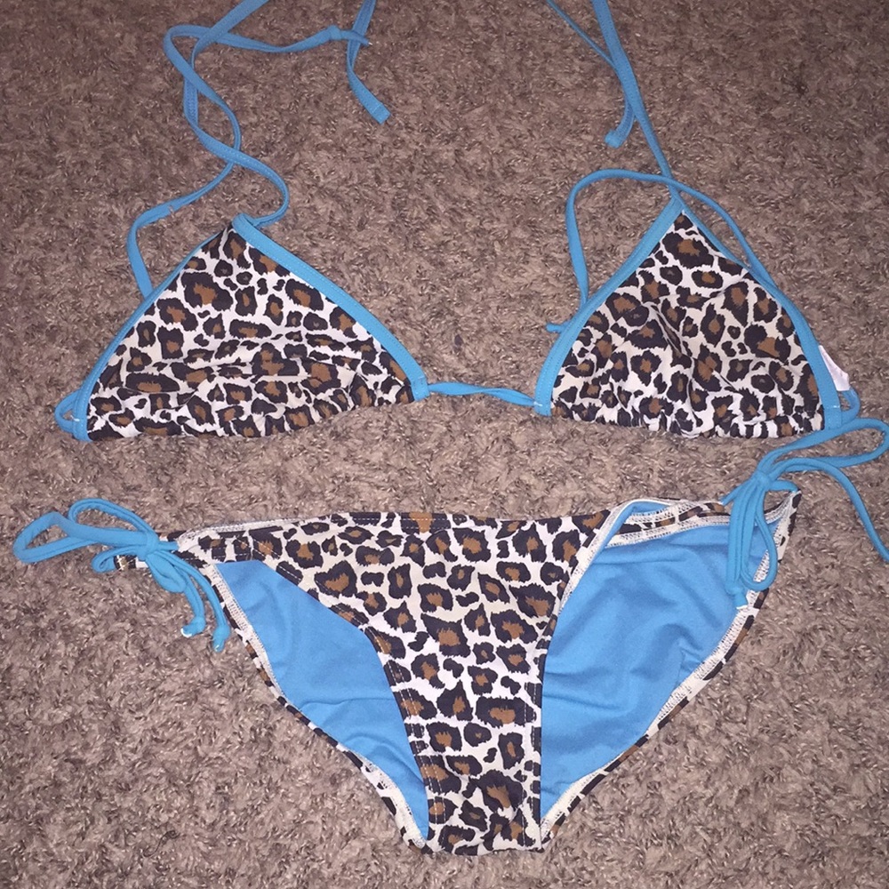 Leopard bikini